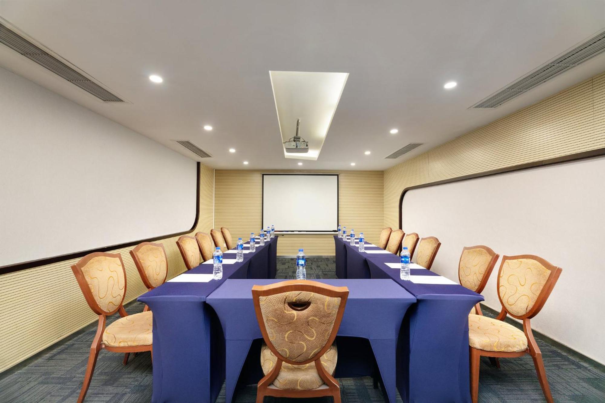 Holiday Inn Express Chengdu Wuhou By Ihg-Wuhou Temple And Jinli Exterior foto
