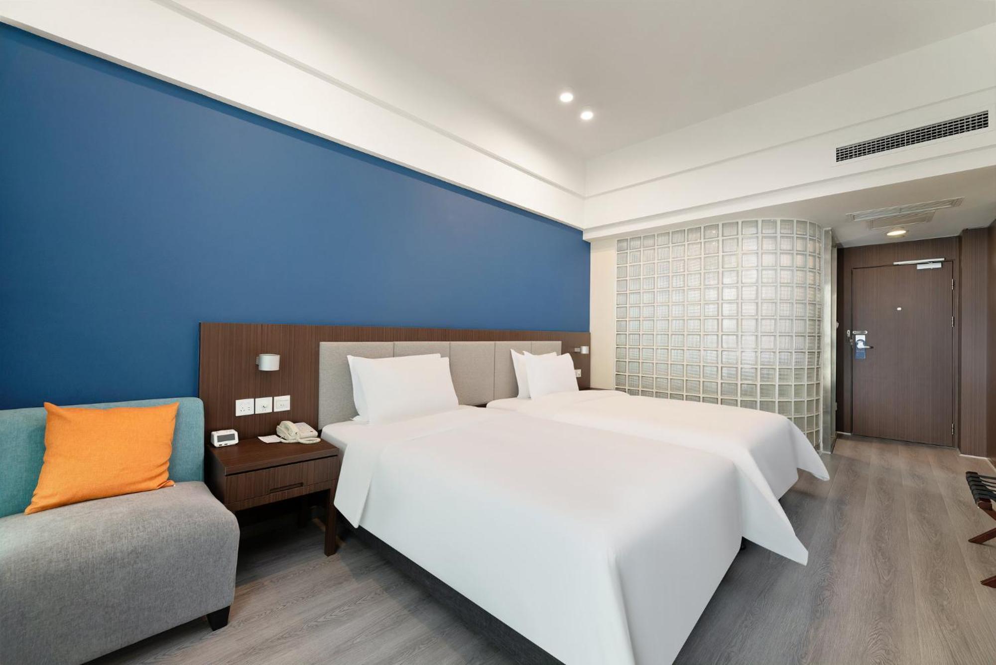 Holiday Inn Express Chengdu Wuhou By Ihg-Wuhou Temple And Jinli Exterior foto